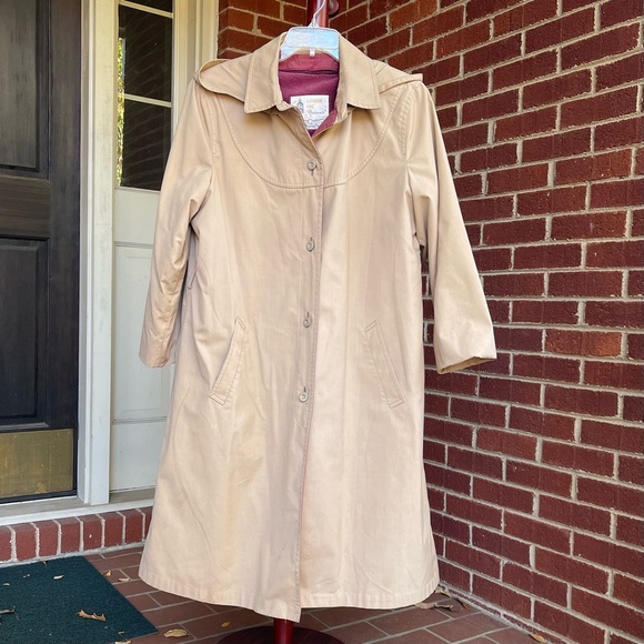 London Fog Trench Coat with Zip in Lining and Removable Hood - Picture 2 of 12
